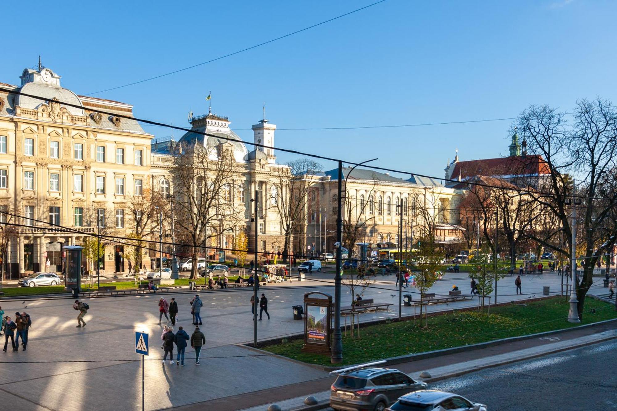 Leogrand Vip On Svobody Avenue 43 Apartment Lviv Exterior photo