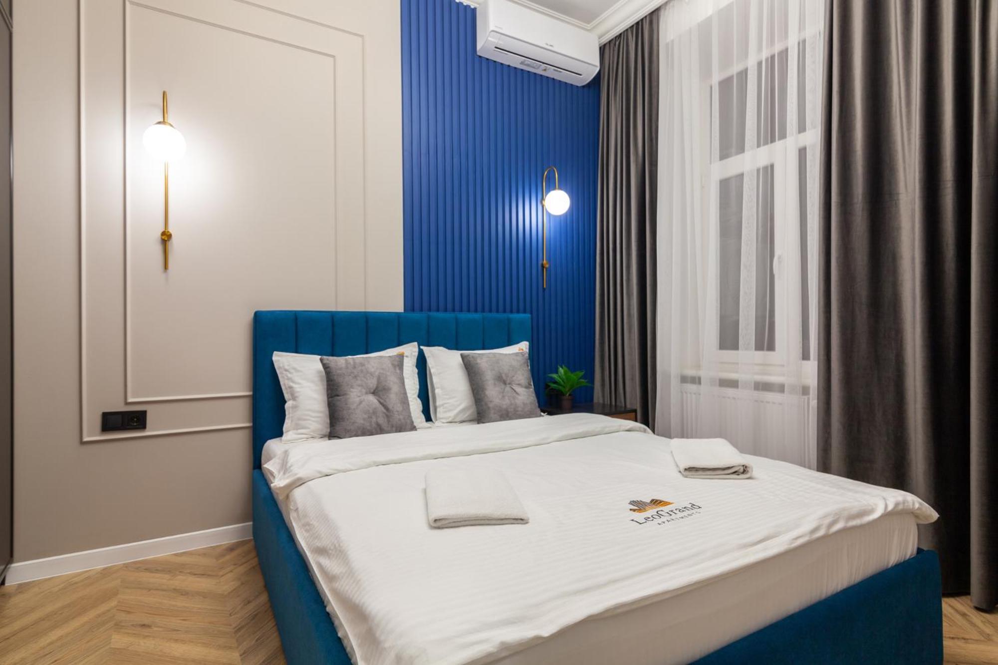 Leogrand Vip On Svobody Avenue 43 Apartment Lviv Exterior photo
